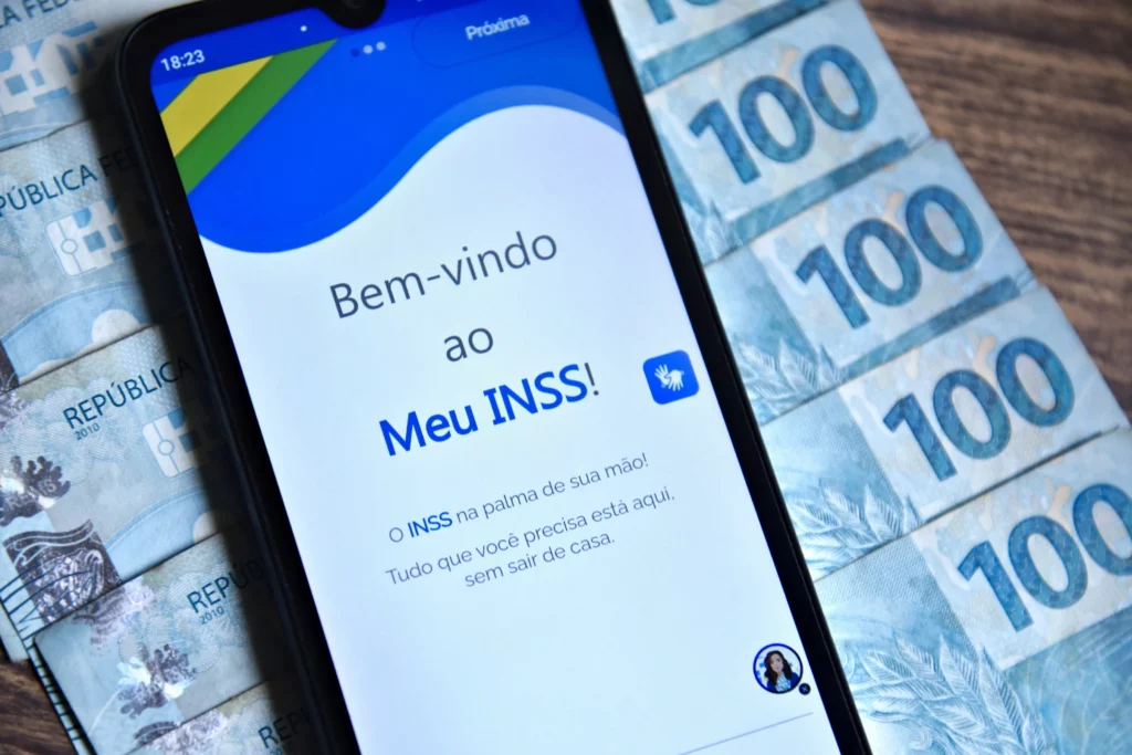 Venda de dados do INSS expõe aposentados e pensionistas em todo o país