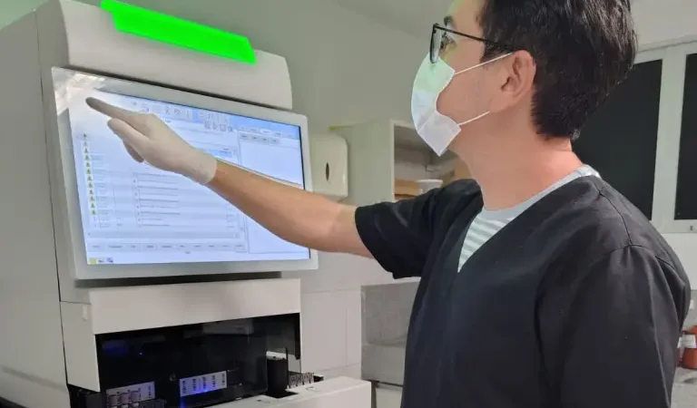 Hospital Municipal Santa Isabel amplia capacidade diagnóstica com novo analisador hematológico de última geração