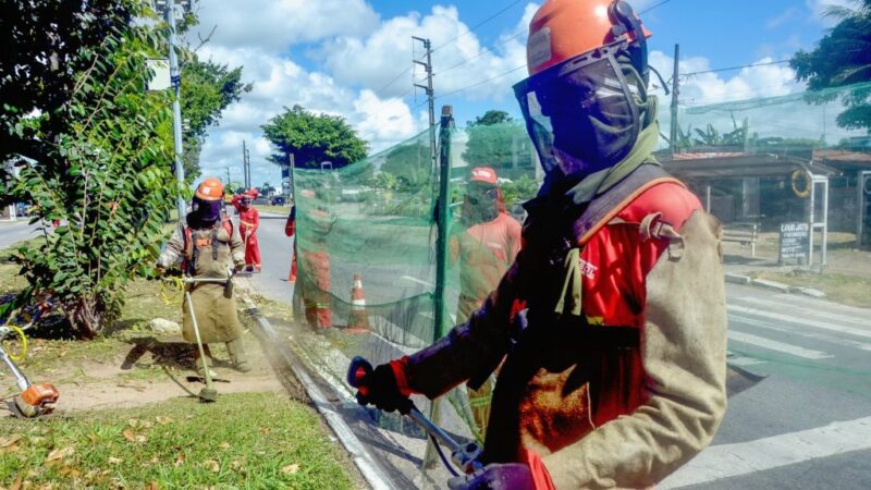 Emlur realiza serviços de limpeza em diversos bairros de João Pessoa