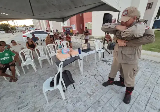 Moradores de Paratibe participam de palestra sobre prevenção de acidentes domésticos e primeiros socorros