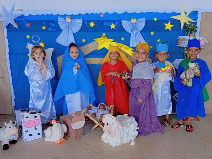 Alunos da Rede Municipal de Ensino apresentam cantata natalina no Shopping Mangabeira